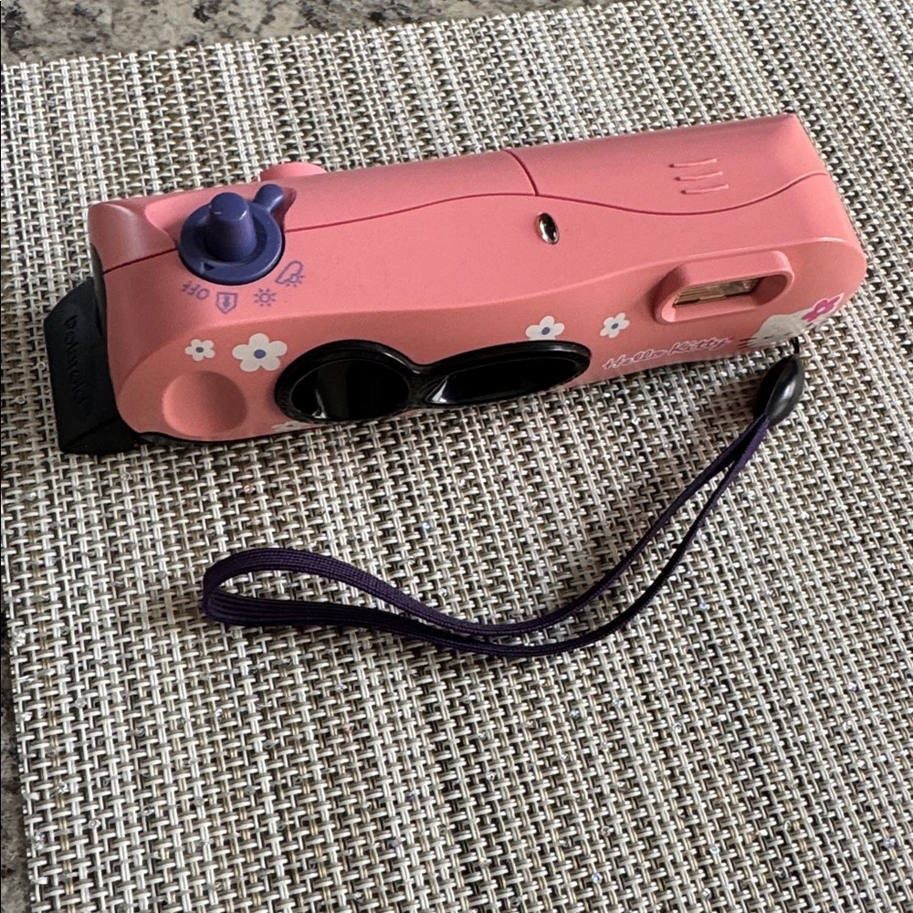 Sanrio Hello Kitty Vintage Retro Polaroid I-Zone Pink Camera 2003 Y2K - Picture 3 of 11